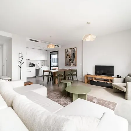 Modern Townhouse With Sea Views * Sitio de Calahonda