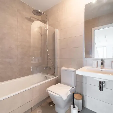 Modern Townhouse With Sea Views Tatil Evi Sitio de Calahonda