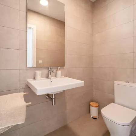 Modern Townhouse With Sea Views Sitio de Calahonda